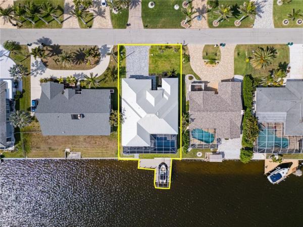 Cape Coral, 428 53rd Ter, Cape Coral, Florida 33914, image 2