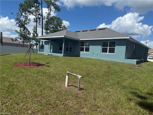 475 Westdale Ave, Lehigh Acres, Florida 33972, image 1