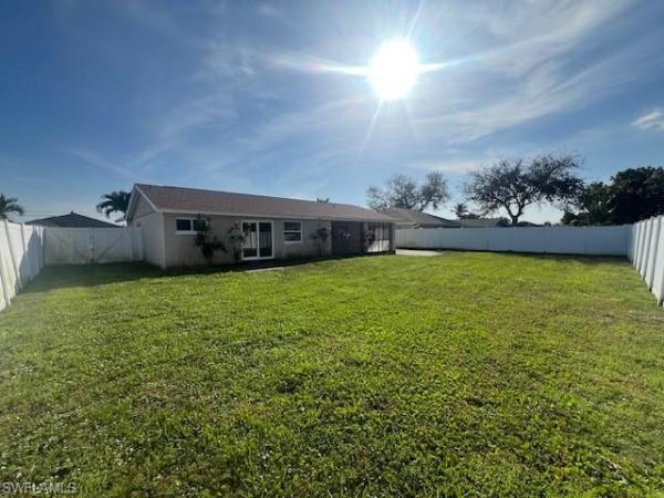Cape Coral Residential, 1405 13th Ter, Cape Coral, Florida 33990, image 2