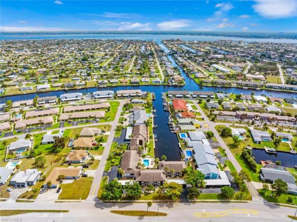 Katova Winds, 3935 Country Club Blvd #20, Cape Coral, Florida 33904, image 3