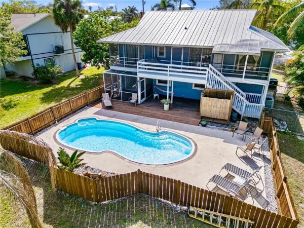 Spring Creek Estates, 4724 Pembrooke Ln, Bonita Springs, Florida 34134, image 1