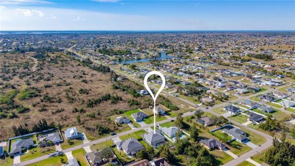 Cape Coral Residential, 417 19th Ave, Cape Coral, Florida 33991, image 3