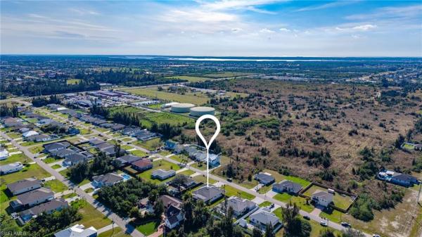 Cape Coral Residential, 417 19th Ave, Cape Coral, Florida 33991, image 2