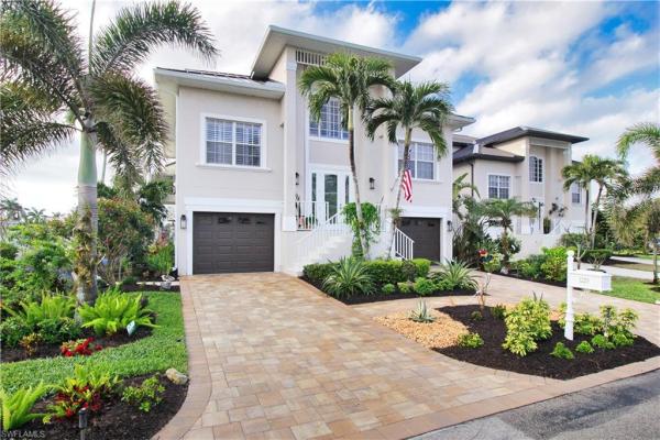 Old Pelican Bay, 12219 Siesta Dr, Fort Myers Beach, Florida 33931, image 2