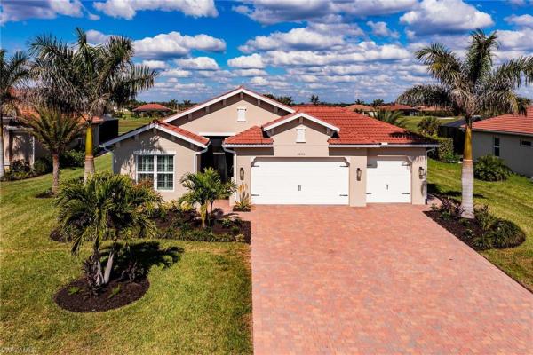 Royal Palm Golf Estates, 18733 Ensenada Dr, Naples, Florida 34114, image 2