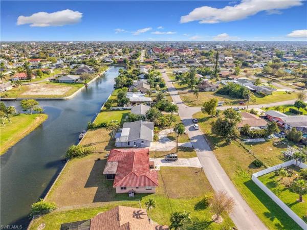 Cape Coral Residential, 405 11th Pl, Cape Coral, Florida 33909, image 3