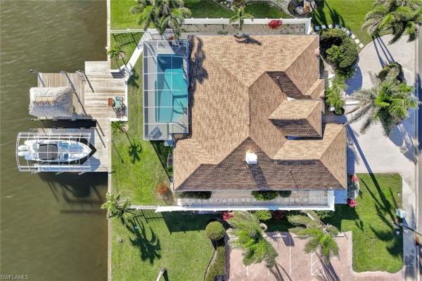 Cape Coral Residential, 422 W Cape Coral Pkwy, Cape Coral, Florida 33914, image 1