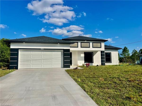 Lehigh Acres, 914 Thompson Ave, Lehigh Acres, Florida 33972, image 1