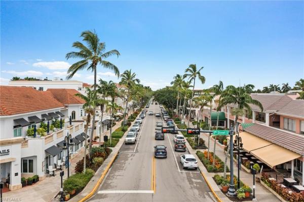 Park Shore Resort, 600 Neapolitan Way #343, Naples, Florida 34103, image 2