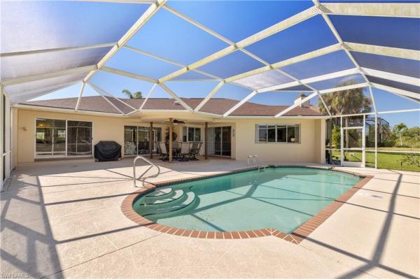  Lochmoor, 4340 Glasgow Ct, North Fort Myers, Florida 33903, image 1