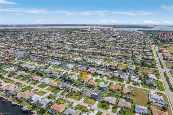Cape Coral Residential, 1518 52nd Ter, Cape Coral, Florida 33914, image 3