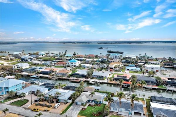 Fairview Isles, 13 Sunview Blvd, Fort Myers Beach, Florida 33931, image 2