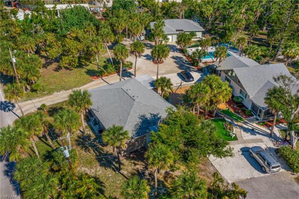 Sanibel Shores, 832 Donax St #A2, Sanibel, Florida 33957, image 2