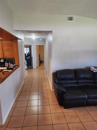 Berts Bayshore Manor, 1398 Lincoln Ave, North Fort Myers, Florida 33917, image 2