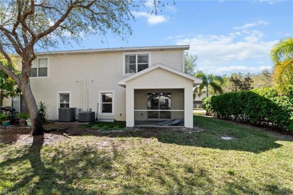 Oak Crest Villas, 5201 Leeds Rd, Fort Myers, Florida 33907, image 2