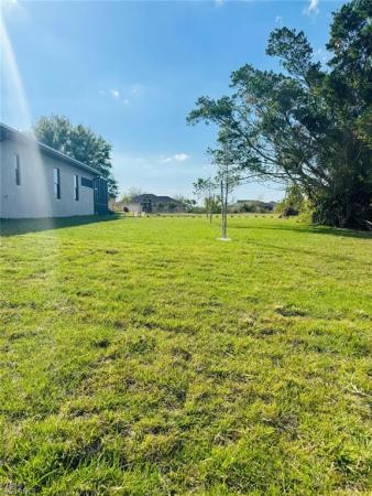 Cape Coral Residential, 820 28th Ave, Cape Coral, Florida 33993, image 2
