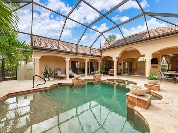 Mahogany Bend At Wyndemere, 143 S Edgemere Way, Naples, Florida 34105, image 1