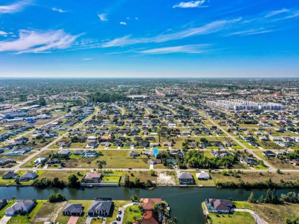 Cape Coral Residential, 302 5th Ter, Cape Coral, Florida 33993, image 2