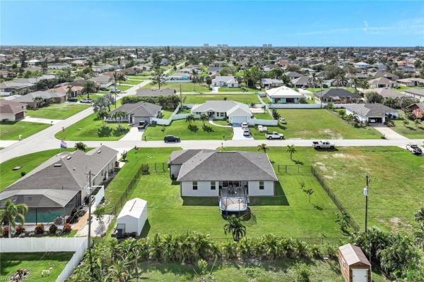 Cape Coral Residential, 1209 33rd Ter, Cape Coral, Florida 33914, image 2