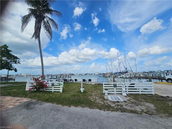 243 Pearl St, Fort Myers Beach, Florida 33931, image 1