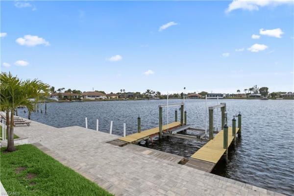 Cape Coral Residential, 422 45th St, Cape Coral, Florida 33914, image 1