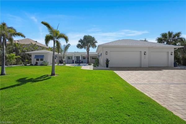 Cases, 430 Connecticut St, Fort Myers Beach, Florida 33931, image 1