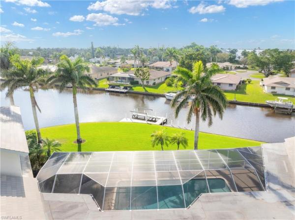 Whiskey Creek Club Estates, 1358 Wainwright Way, Fort Myers, Florida 33919, image 1