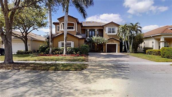 Valencia Country Club, 2111 Par Dr, Naples, Florida 34120, image 1