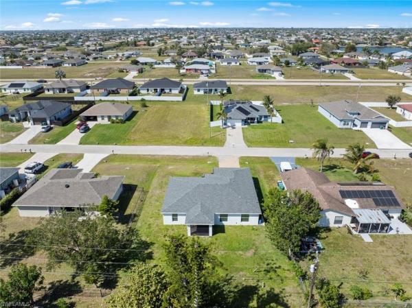 Cape Coral Residential, 1405 7th Pl, Cape Coral, Florida 33993, image 2