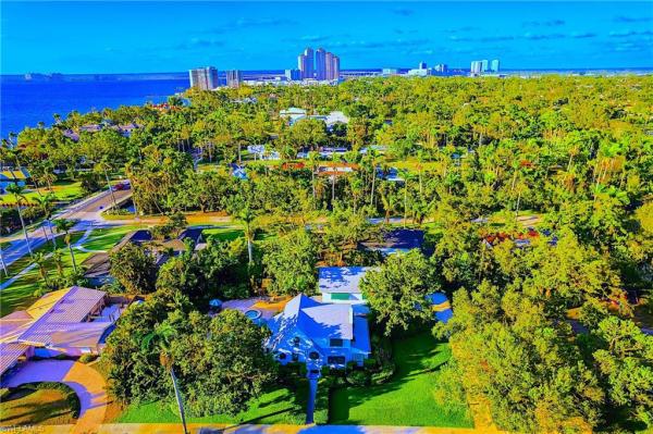 Carlton Grove, 1427 El Prado Ave, Fort Myers, Florida 33901, image 1