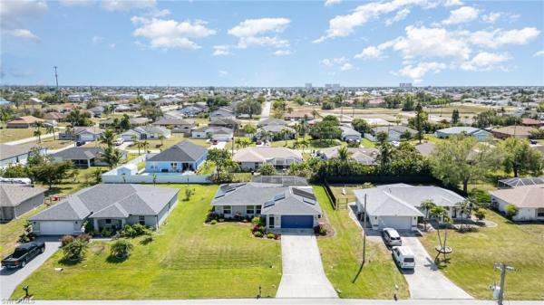 Cape Coral Residential, 844 37th St, Cape Coral, Florida 33914, image 2