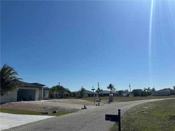 Cape Coral Residential, 1739 12th Ter, Cape Coral, Florida 33909, image 2
