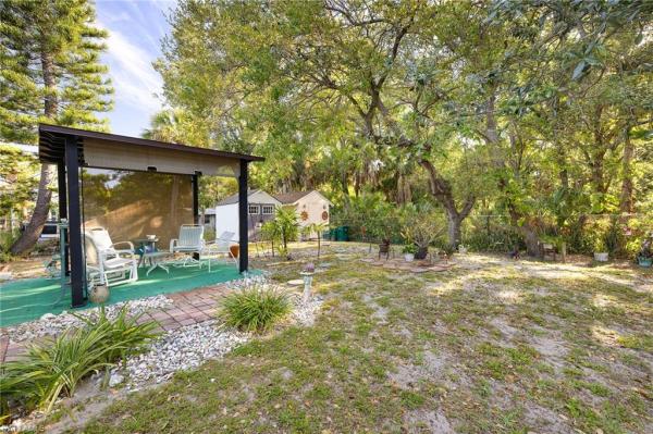 Col Lee Gardens, 2897 Gordon St, Naples, Florida 34112, image 1