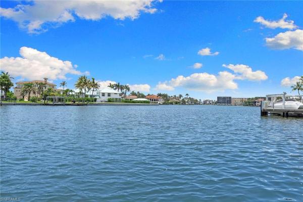 Conners At Vanderbilt Beach, 380 Conners Ave, Naples, Florida 34108, image 2