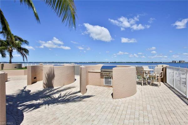 High Point Place, 2104 First St #2201, Fort Myers, Florida 33901, image 2