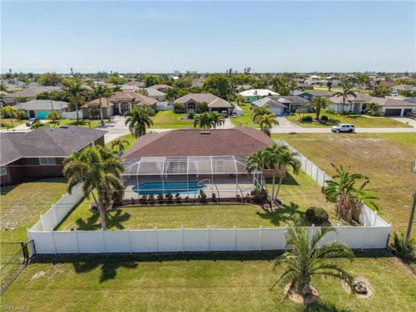 Cape Coral Residential, 1311 33rd Ter, Cape Coral, Florida 33914, image 3