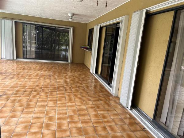 Cape Coral Residential, 1617 12th Ter, Cape Coral, Florida 33990, image 3
