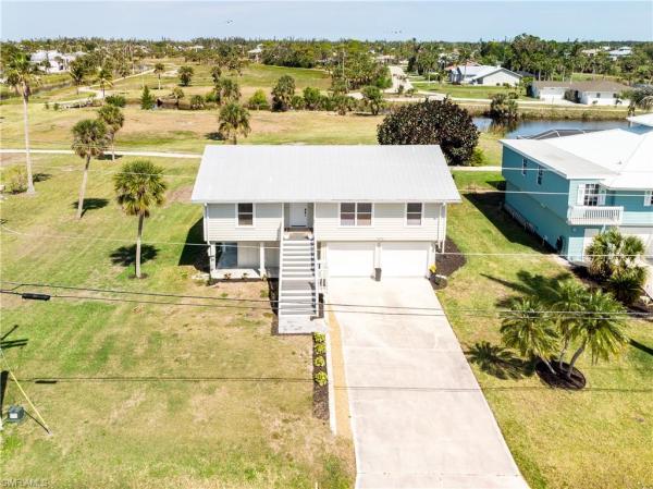 Alden Pines, 7674 Caloosa Dr, Bokeelia, Florida 33922, image 2