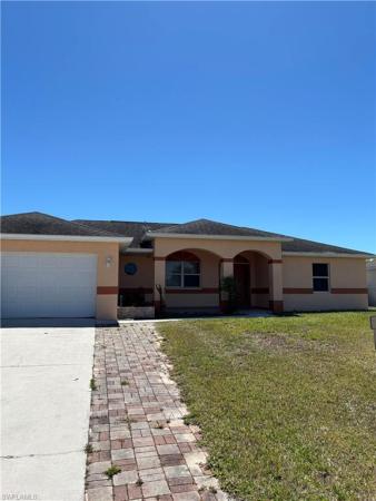 Lehigh Acres Residential, 546 E Long Island St, Lehigh Acres, Florida 33974, image 1