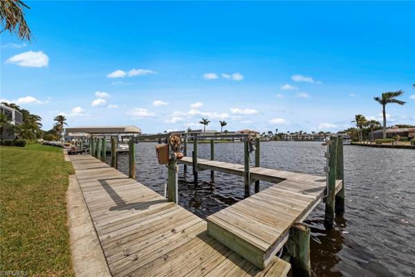 Cape Coral Residential, 1720 40th Ter, Cape Coral, Florida 33904, image 2