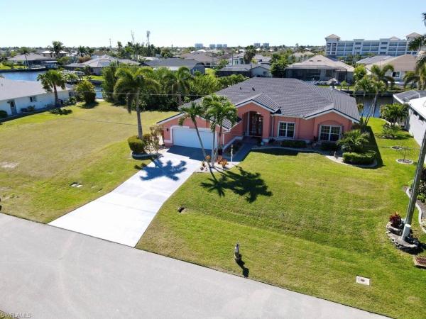 Cape Coral, 2016 40th Ter, Cape Coral, Florida 33914, image 2