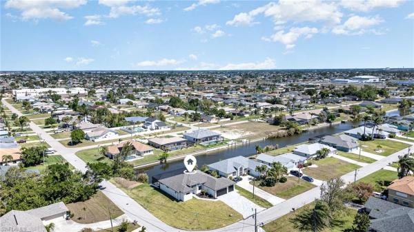 Cape Coral Residential, 1025 18th Ter, Cape Coral, Florida 33991, image 2
