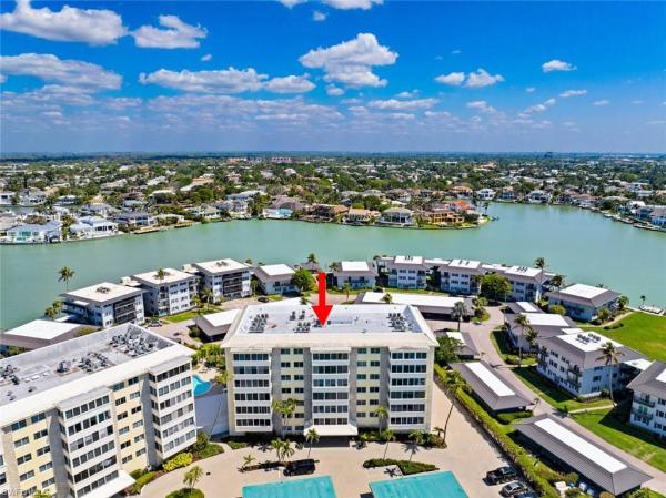 3410 N Gulf Shore Blvd #403, Naples, Florida 34103, image 1