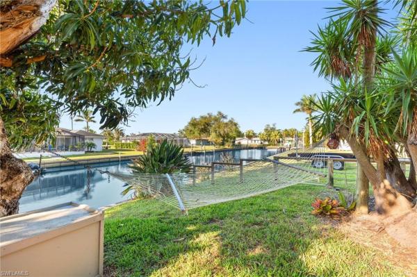 Yacht Club Colony, 1736 Castaway St, North Fort Myers, Florida 33917, image 2