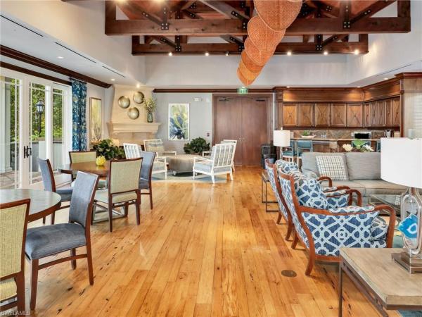 455 Cove Tower Dr #303, Naples, Florida 34110, image 1
