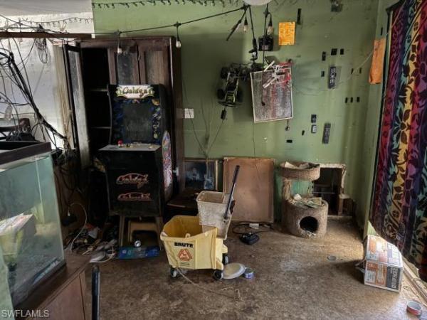 Chula Vista Manor, 20 Broadway Cir, Fort Myers, Florida 33901, image 1