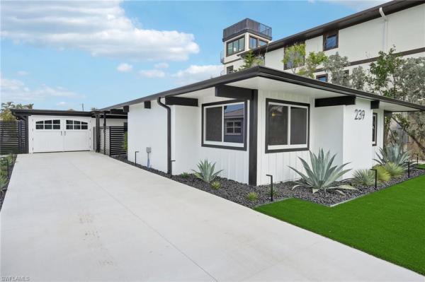 Santini Cross, 239 Curlew St, Fort Myers Beach, Florida 34275, image 1