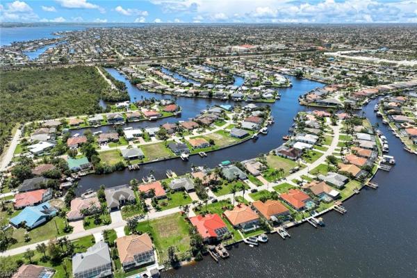 Cape Coral Residential, 2046 20th Ln, Cape Coral, Florida 33990, image 3