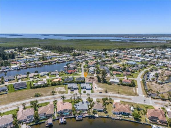 Cape Coral Residential, 3416 Ceitus Pkwy, Cape Coral, Florida 33991, image 3