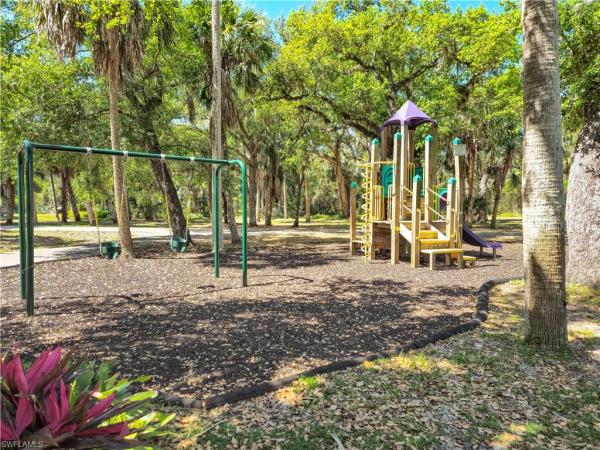 17476 Vellum Cir, Punta Gorda, Florida 33955, image 2